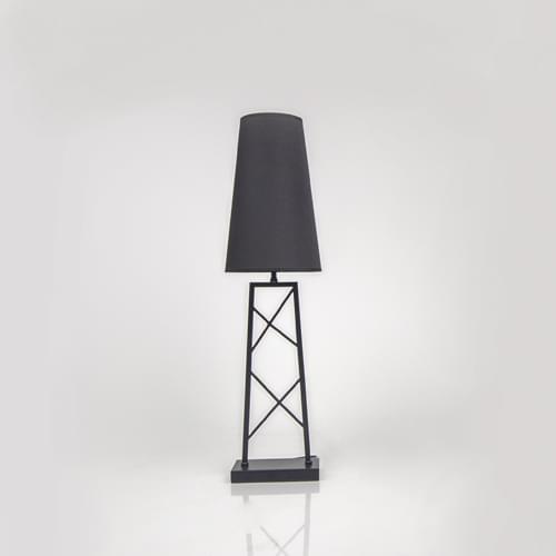 LV-T8321 BLACK D220*H860 TABLE LAMP